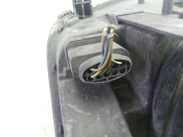 FARO DERECHO FORD FOCUS C-MAX|Desguaces La Cabaña