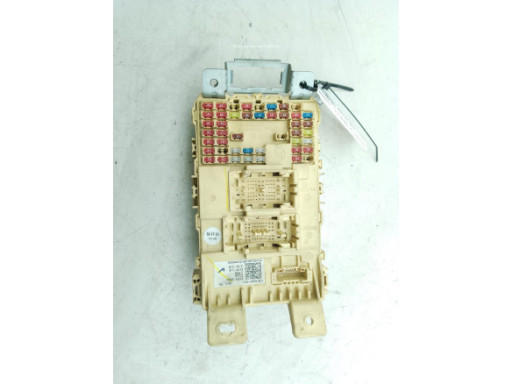 82460Q0000 ELEVALUNAS PUERTA LAT DEL DER HYUNDAI i20 III (BC3, BI3)|Desguaces La Cabaña