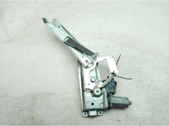 90520225 ELEVALUNAS PUERTA LAT DEL IZQ OPEL VECTRA B Fastback (J96)|Desguaces La Cabaña