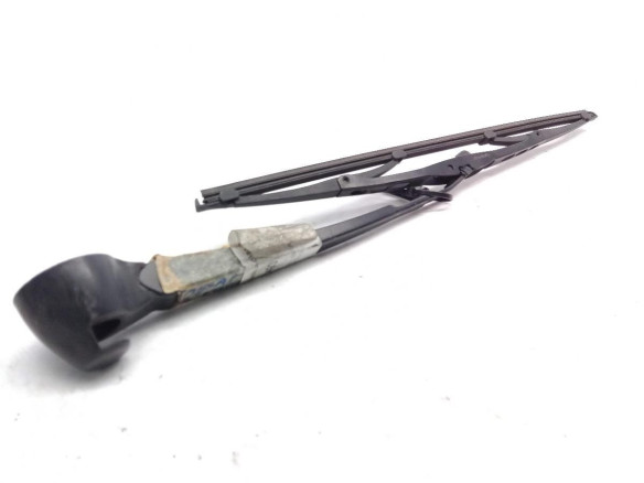 BRAZO LIMPIAPARABRISAS TRA PORTÓN VW PASSAT Variant (3B6)|Desguaces La Cabaña