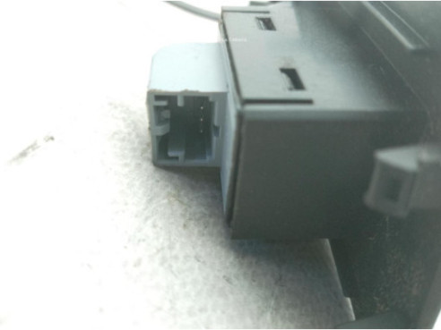 4G0959855 MANDO ELEVALUNAS PUERTA LAT DEL DER AUDI A1 (8X1, 8XK)|Desguaces La Cabaña