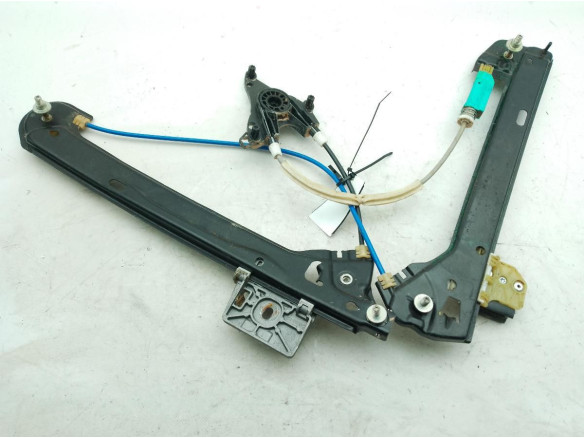 A1187300501 ELEVALUNAS PUERTA LAT TRA IZQ MERCEDES BENZ CLA (C118)|Desguaces La Cabaña