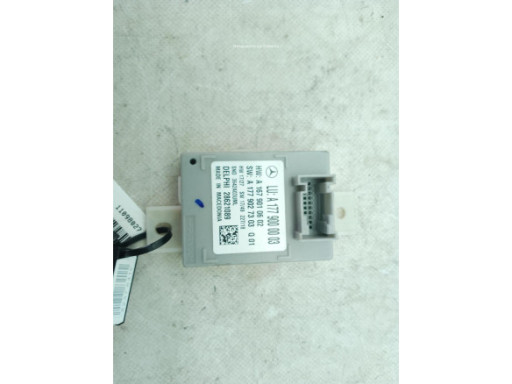 7407264A106 MOTOR LIMPIAPARABRISAS TRA MERCEDES BENZ CLASE A (W177)|Desguaces La Cabaña