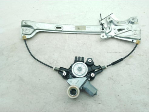 8511012080 MOTOR LIMPIAPARABRISAS DEL TOYOTA COROLLA Ranchera familiar (_E21_)|Desguaces La Cabaña 2