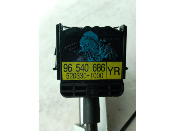 96540686 MANDO LIMPIAPARABRISAS CHEVROLET AVEO Fastback (T200)|Desguaces La Cabaña