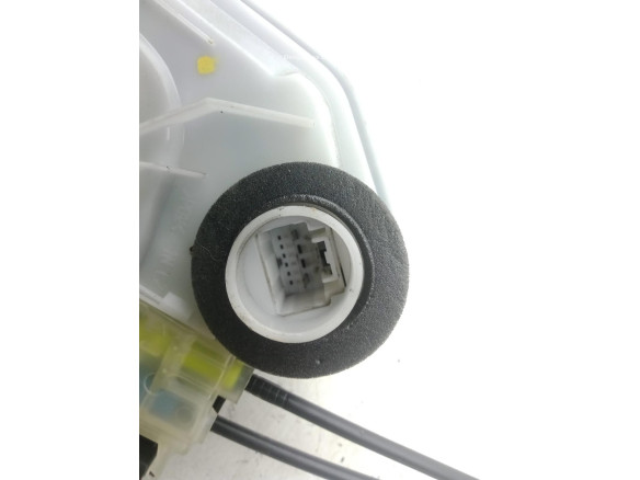 693400H050 CERRADURA PUERTA LAT TRA IZQ TOYOTA AYGO (_B4_)|Desguaces La Cabaña