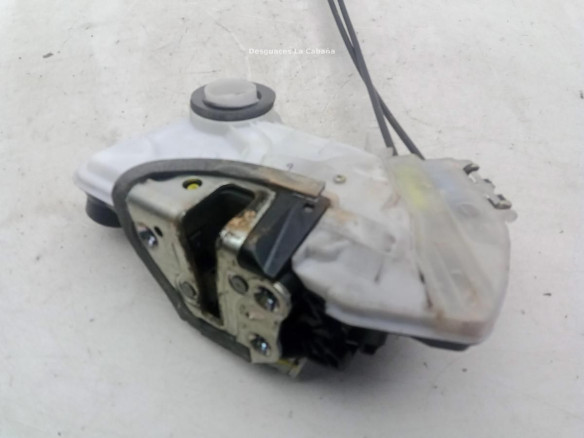 693200H050  CERRADURA PUERTA LAT DEL IZQ TOYOTA AYGO (_B4_)|Desguaces La Cabaña