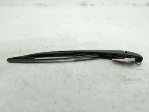 85241F4010  BRAZO LIMPIAPARABRISAS TRA PORTÓN TOYOTA C-HR (_X1_)|Desguaces La Cabaña
