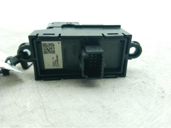 AJM80S007 INTERRUPTOR FRENO MANO ELECTRICO MAZDA 6 Ranchera familiar (GJ, GL)|Desguaces La Cabaña