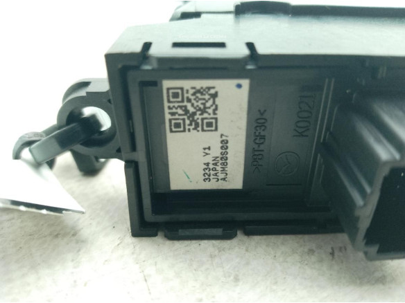 AJM80S007 INTERRUPTOR FRENO MANO ELECTRICO MAZDA 6 Ranchera familiar (GJ, GL)|Desguaces La Cabaña