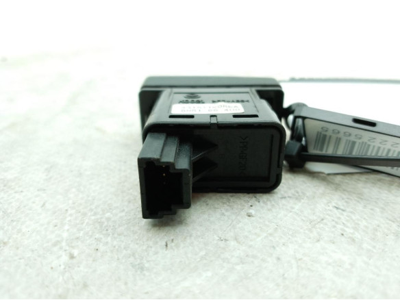 4315T1K0REA INTERRUPTOR WARNING MAZDA 6 Ranchera familiar (GJ, GL)|Desguaces La Cabaña