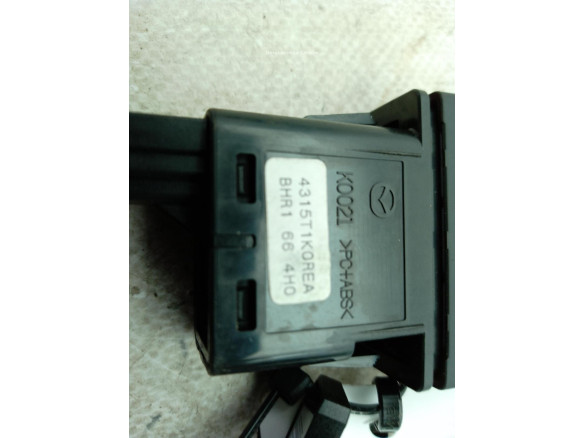 4315T1K0REA INTERRUPTOR WARNING MAZDA 6 Ranchera familiar (GJ, GL)|Desguaces La Cabaña