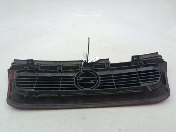 REJILLA / CALANDRA OPEL VECTRA A Fastback (J89)|Desguaces La Cabaña