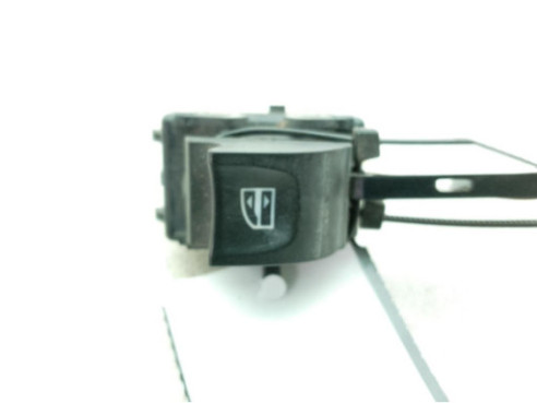254218614R MANDO ELEVALUNAS PUERTA LAT DEL DER RENAULT CLIO IV (BH_)|Desguaces La Cabaña