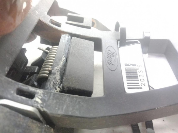 1738727  MANILLA PUERTA LAT TRA IZQ EXT FORD KUGA II (DM2)|Desguaces La Cabaña