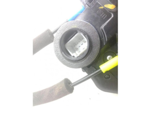 A084219 CERRADURA PUERTA LAT TRA IZQ TOYOTA COROLLA Ranchera familiar (_E21_)|Desguaces La Cabaña