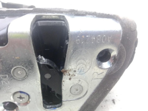 CERRADURA PUERTA LAT TRA DER TOYOTA COROLLA Ranchera familiar (_E21_)|Desguaces La Cabaña
