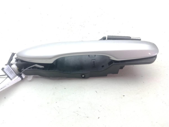 6921102934  MANILLA PUERTA LAT TRA IZQ EXT TOYOTA COROLLA Ranchera familiar (_E21_)|Desguaces La Cabaña