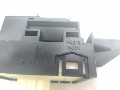 75K815L INTERRUPTOR FRENO MANO ELECTRICO TOYOTA COROLLA Ranchera familiar (_E21_)|Desguaces La Cabaña