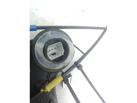 CERRADURA PUERTA LAT TRA DER TOYOTA COROLLA Verso (ZER_, ZZE12_, R1_)|Desguaces La Cabaña