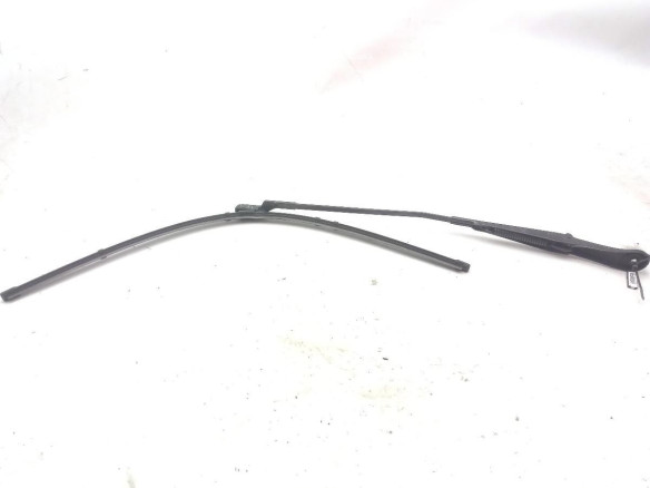 20812593 BRAZO LIMPIAPARABRISAS DEL IZQ OPEL ZAFIRA TOURER C (P12)|Desguaces La Cabaña