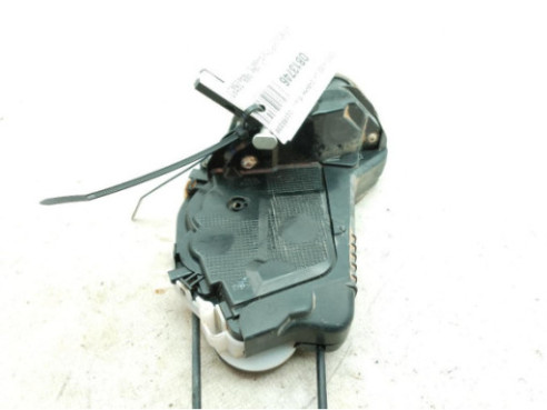 690500D310  CERRADURA PUERTA LAT TRA DER TOYOTA YARIS (_P13_)|Desguaces La Cabaña