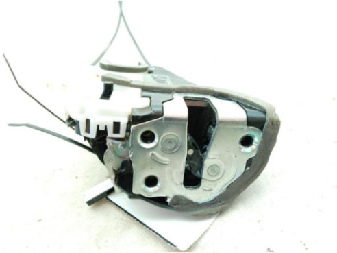 690500D310  CERRADURA PUERTA LAT TRA DER TOYOTA YARIS (_P13_)|Desguaces La Cabaña