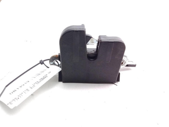 56058845 CERRADURA PORTON / TAPA MALETA VW GOLF V (1K1)|Desguaces La Cabaña