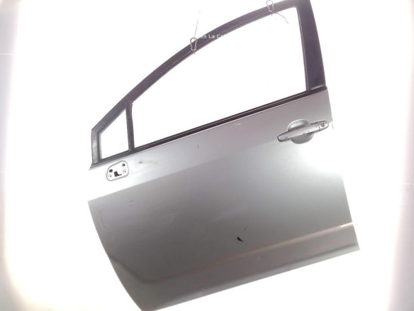 670020F011  PUERTA LAT DEL IZQ TOYOTA COROLLA Verso (ZER_, ZZE12_, R1_)|Desguaces La Cabaña