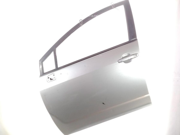 670020F011  PUERTA LAT DEL IZQ TOYOTA COROLLA Verso (ZER_, ZZE12_, R1_)|Desguaces La Cabaña