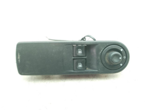 254118044R MANDO ELEVALUNAS PUERTA LAT DEL IZQ RENAULT CLIO IV (BH_)|Desguaces La Cabaña