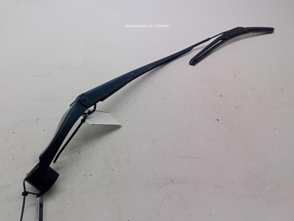 BHS367321  BRAZO LIMPIAPARABRISAS DEL DER MAZDA 3 (BM, BN)|Desguaces La Cabaña