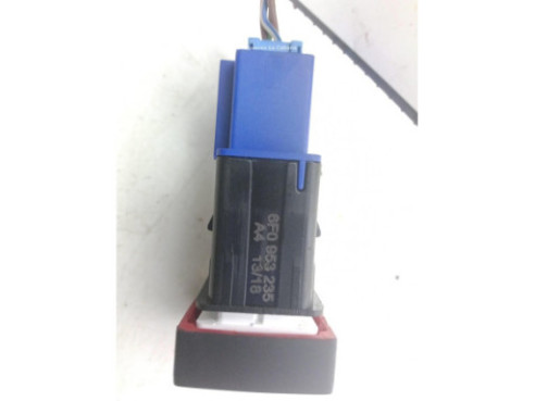 6F0953235 INTERRUPTOR WARNING SEAT ARONA (KJ7)|Desguaces La Cabaña