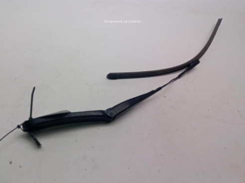 7360506 BRAZO LIMPIAPARABRISAS DEL IZQ BMW X1 (F48)|Desguaces La Cabaña