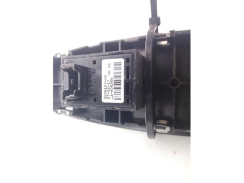 920810702 MANDO ELEVALUNAS PUERTA LAT DEL DER BMW X1 (F48)|Desguaces La Cabaña