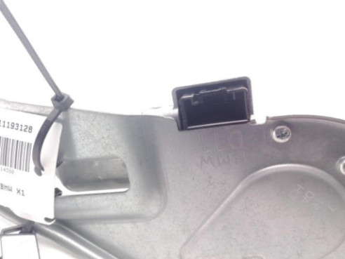 7356220A104 MOTOR LIMPIAPARABRISAS TRA BMW X1 (F48)|Desguaces La Cabaña