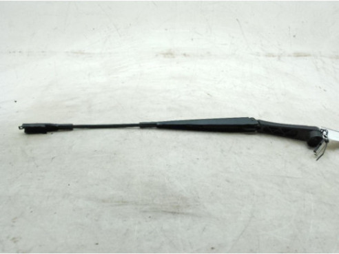 98310Q0000 BRAZO LIMPIAPARABRISAS DEL IZQ HYUNDAI i20 III (BC3, BI3)|Desguaces La Cabaña