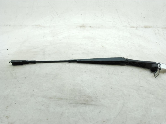 98310Q0000 BRAZO LIMPIAPARABRISAS DEL IZQ HYUNDAI i20 III (BC3, BI3)|Desguaces La Cabaña