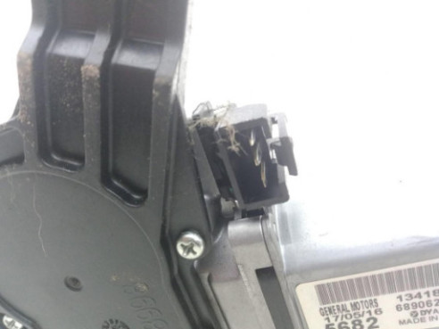 689062013 MOTOR LIMPIAPARABRISAS TRA OPEL ASTRA K (B16)|Desguaces La Cabaña