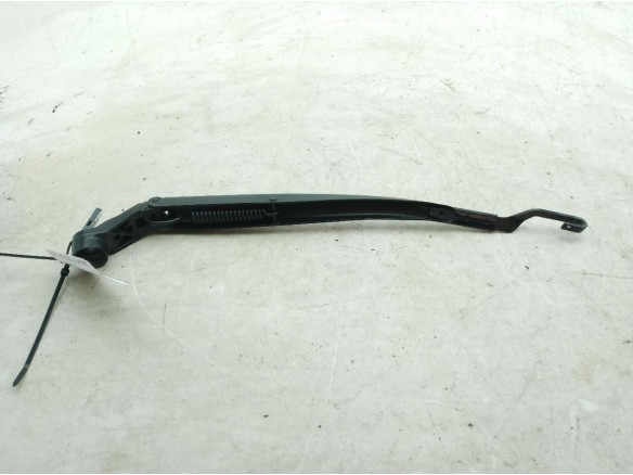 8522153070  BRAZO LIMPIAPARABRISAS DEL IZQ LEXUS IS II (_E2_)|Desguaces La Cabaña