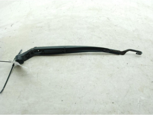 8522153070  BRAZO LIMPIAPARABRISAS DEL IZQ LEXUS IS II (_E2_)|Desguaces La Cabaña