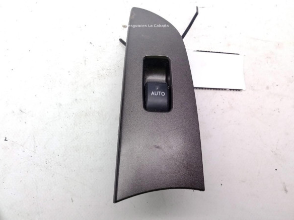 MANDO ELEVALUNAS PUERTA LAT TRA DER LEXUS IS II (_E2_)|Desguaces La Cabaña