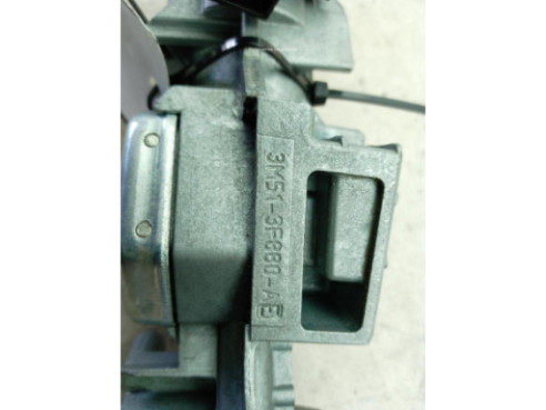 3M513F880AE CLAUSOR FORD FOCUS III Turnier|Desguaces La Cabaña
