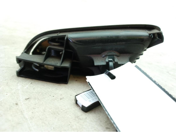 AM51U22600BDW MANILLA PUERTA LAT TRA DER INT FORD FOCUS III Turnier|Desguaces La Cabaña