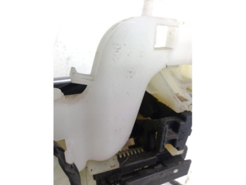 82665F1000  MANILLA PUERTA LAT DEL DER EXT KIA SPORTAGE (SL)|Desguaces La Cabaña