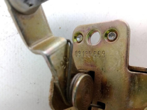 09130569 CERRADURA PORTON / TAPA MALETA OPEL ASTRA G Fastback (T98)|Desguaces La Cabaña