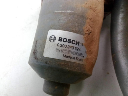 MOTOR LIMPIAPARABRISAS DEL JEEP RENEGADE Todo terreno, cerrada (BU)|Desguaces La Cabaña