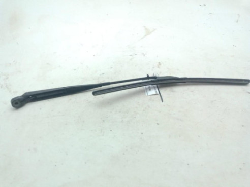 BRAZO LIMPIAPARABRISAS DEL DER NISSAN TERRANO II (R20)|Desguaces La Cabaña
