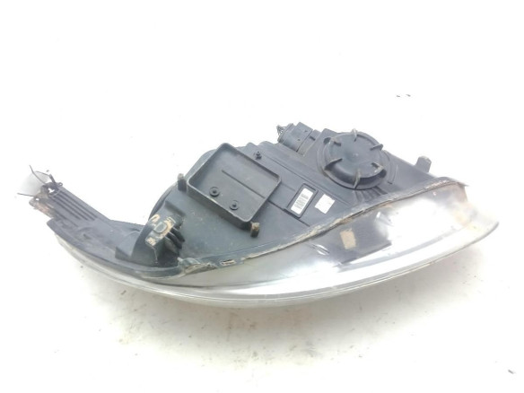 BM5113W030AH FARO IZQUIERDO FORD FOCUS III Turnier|Desguaces La Cabaña
