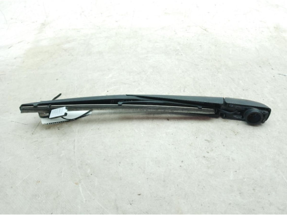 LR064429  BRAZO LIMPIAPARABRISAS TRA PORTÓN LAND ROVER DISCOVERY SPORT (L550)|Desguaces La Cabaña